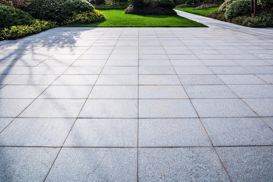 Terrasse en carrelage